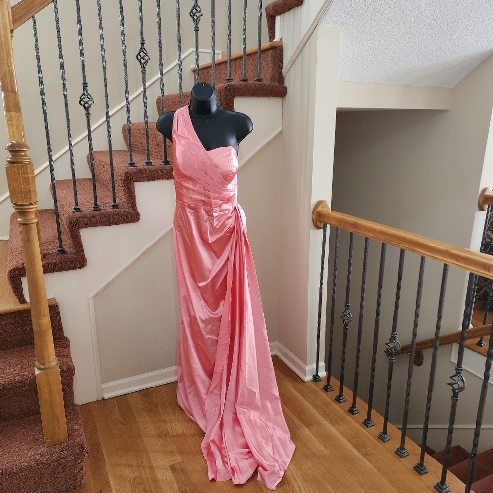 One-Shoulder Pink Satin Evening Gown